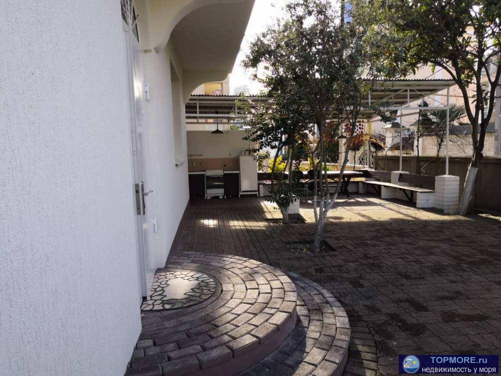  Элитный дом в Центре г.Сочи. Удобный подьезд. Рядом санатории: Русь, Беларусь, чистые пляжи и морская вода. В доме... - 2