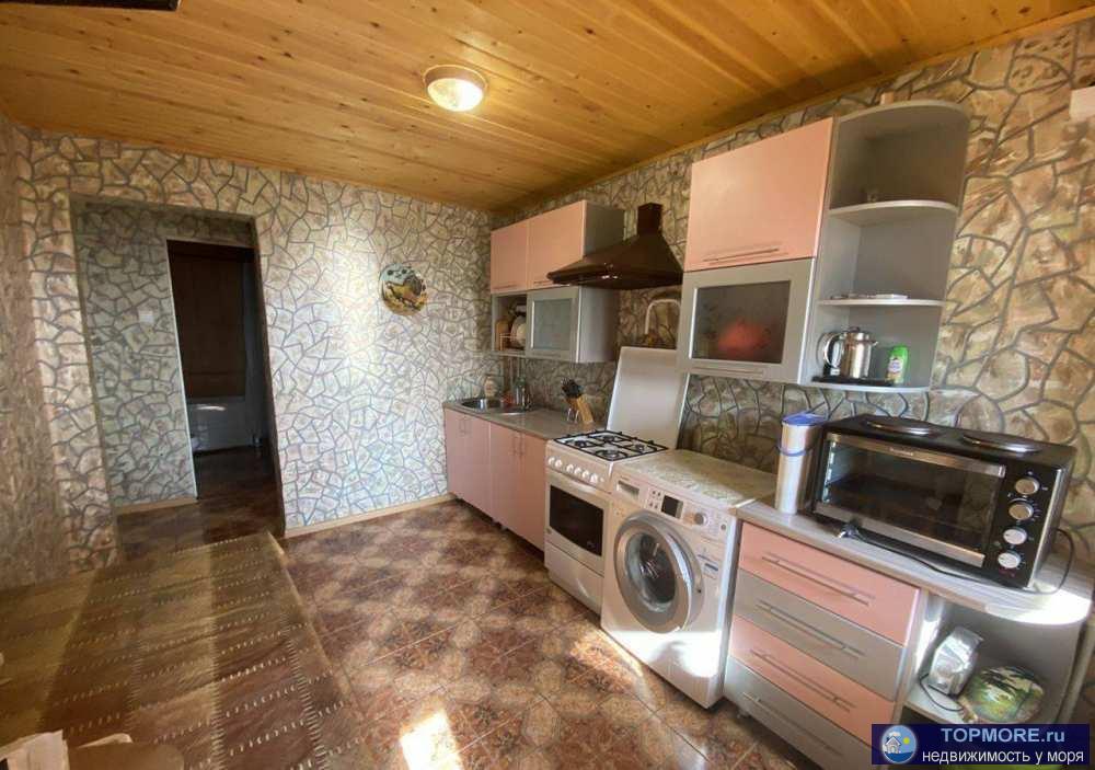 Продажа / Дома и коттеджи, Сочи, улица Маяковского, 26 500 000 р. Продам два дома площадью 330 кв.м. на участке 3.2 сотки по ул. Маяковского в пос Лазаревское г. Сочи. Все... - 1