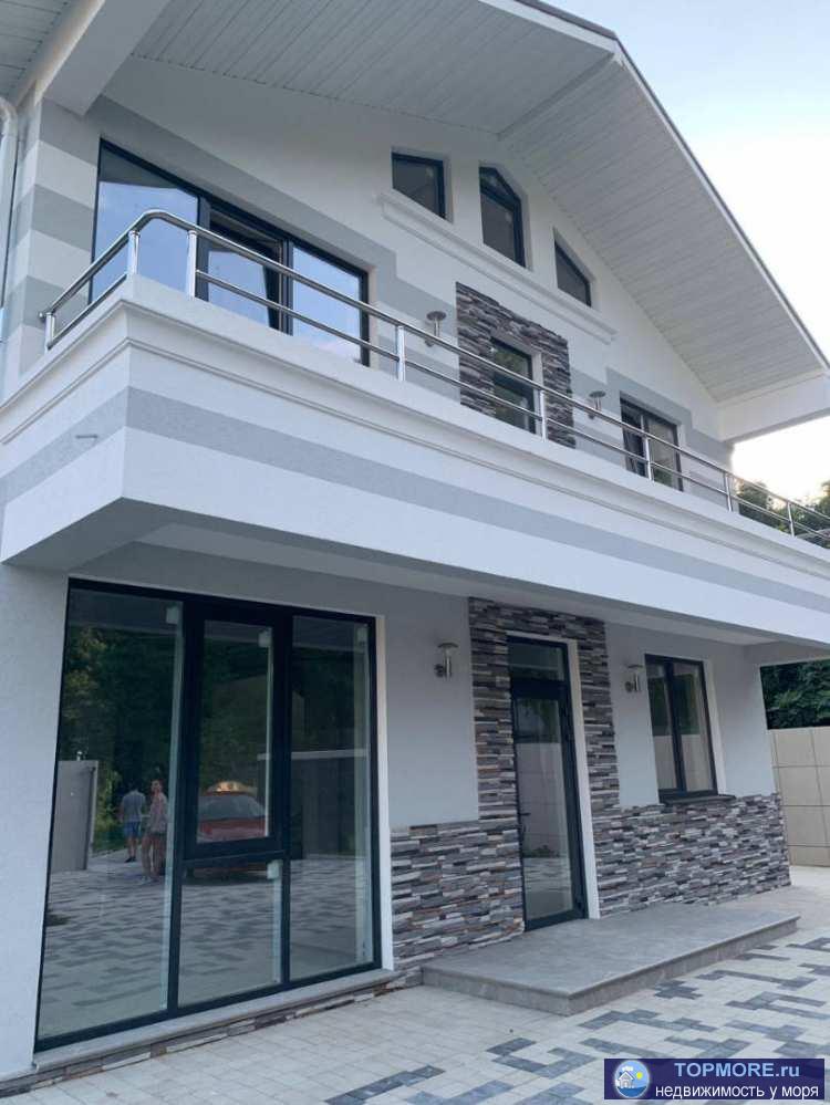 Продается новый современный 3-х этажный дом. Капитальное строение на сваях. В постройке и отделке использованы только...