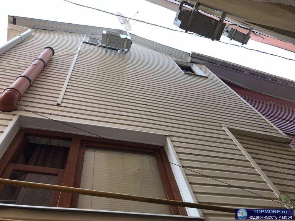 В развитом курортном поселке Лазаревское, по центральной улице Павлова по ровному от центральной набережной 500м.... - 2