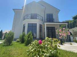 Лот № 146605. Продается шикарный особняк в стиле современная...