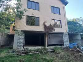 Продается дом 363 кв.м, 3 этажа, гараж на 2 автомобиля, выполнена...