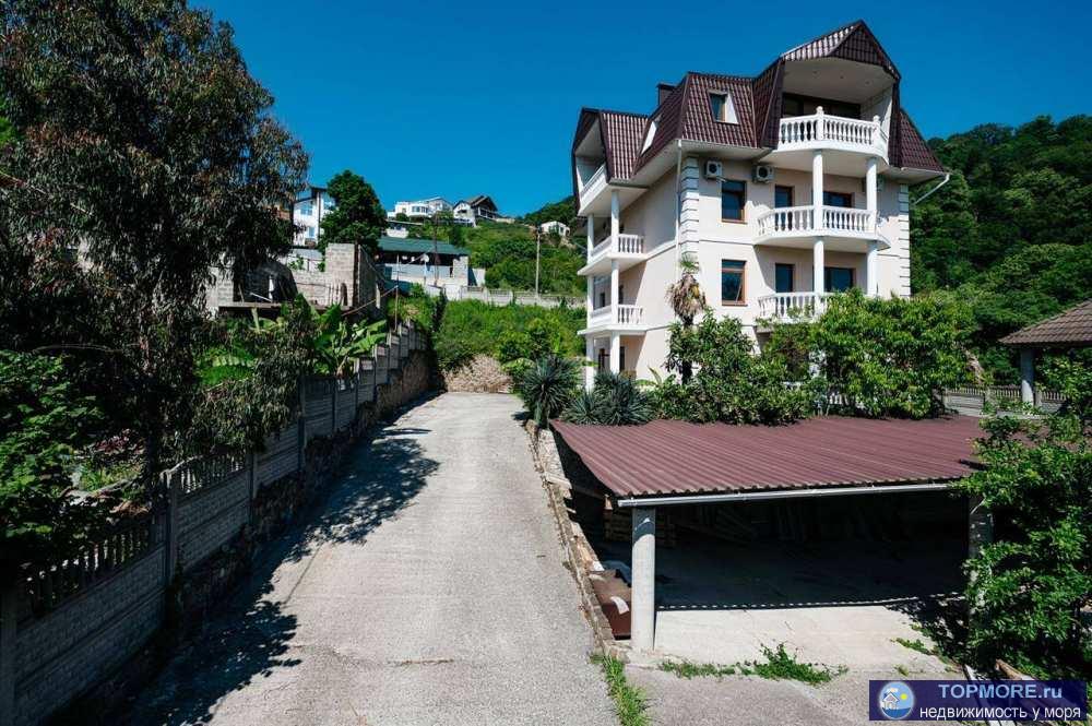 Срочно продаётся 4 этажный дом - дворец - замок! Площадью 600 кв.м., 8 шикарных балконов с видом на море! 13 соток... - 2