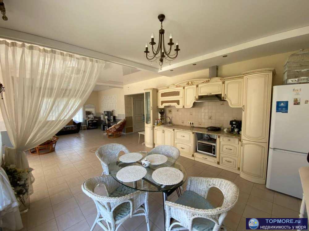 Лот № 145395. Продаю дом в с. Бестужевское. Общая площадь дома 150м2. 2 этажа. Каркасный.   На 1 этаже располагаются:... - 2