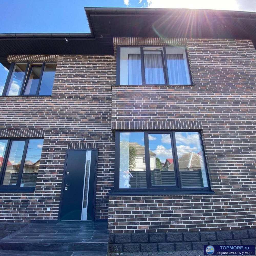 Продам шикарный большой дом в Молдовке!Полный пакет документов!По всем вопросам звоните!