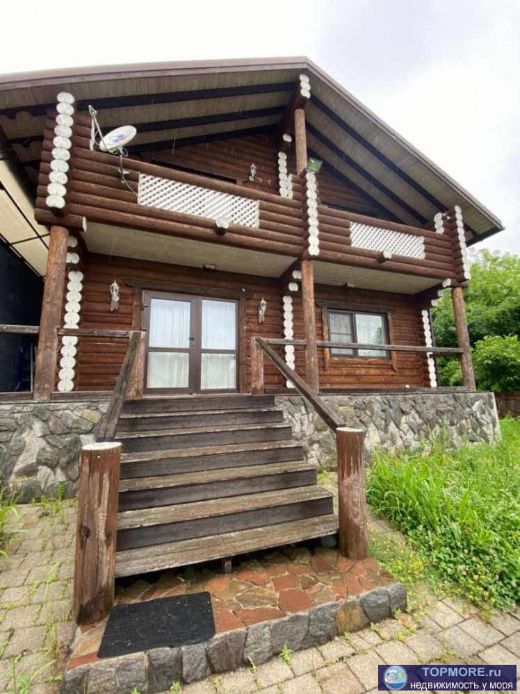 Продаётся 2х-этажный дом, общей площадью 130 кв.м. На первом этаже расположена гостиная с камином, комната отдыха для...