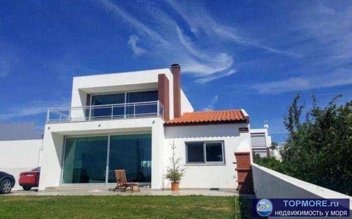 Современная вилла с 3 спальнями в тихом районе, доступ к дороге.Фантастическая главная спальня с гардеробной и ванной...