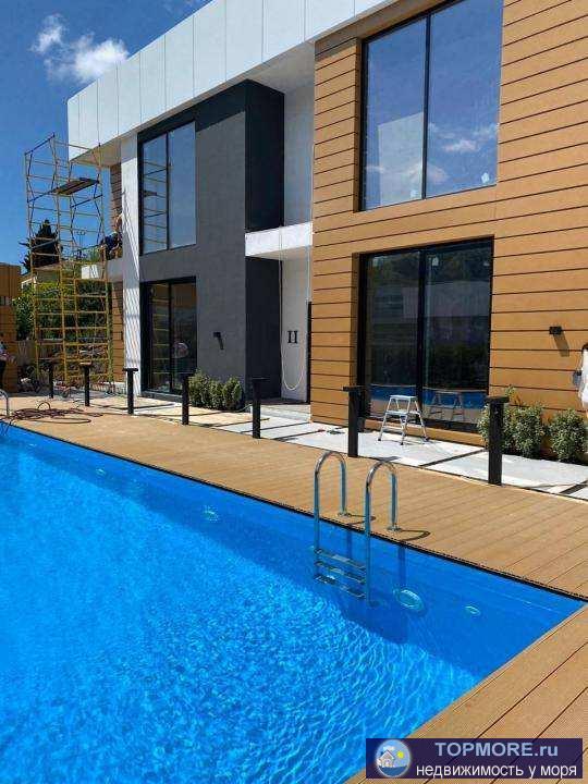  Срочно продаю таунхаус Все коммуникации центральные , есть газ Развита инфраструктура До олимпийского парка и моря...