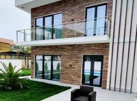 Продам дом в стиле Hi-TechБассейнВ Доме выполнен ремонт под...