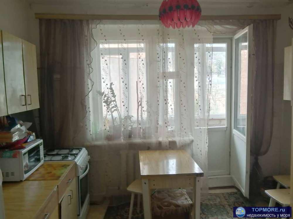 Продается двух комнатная квартира в с. Дивноморское в тихом районе.В шаговой доступности... - 1