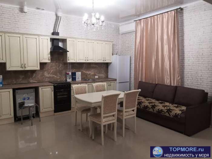 Сдается НОВЫЙ ДОМ в 100 м. от МОРЯ в ЭЛИТНОМ районе КАЗАЧКИ, 85 м2, состоит из гостинной/кухни/...