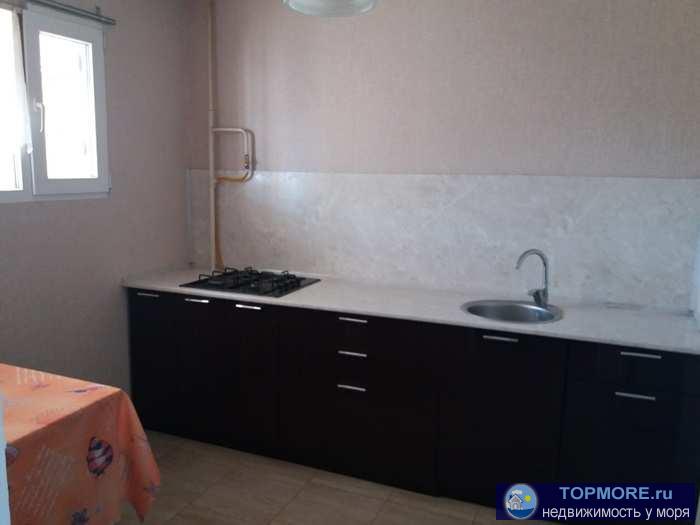 Кв.после ремонта-всё в идеальном состоянии: стеклопакеты, утеплённая лоджия, новая кухонная мебель, 2-х спальный...