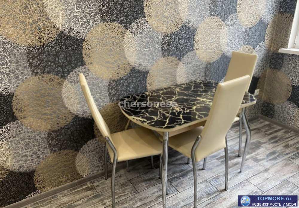 Продаётся однокомнатная квартира 41 кв м на улице Горпищенко в Нахимовском Районе.  Квартира новая, теплая, со свежим... - 2