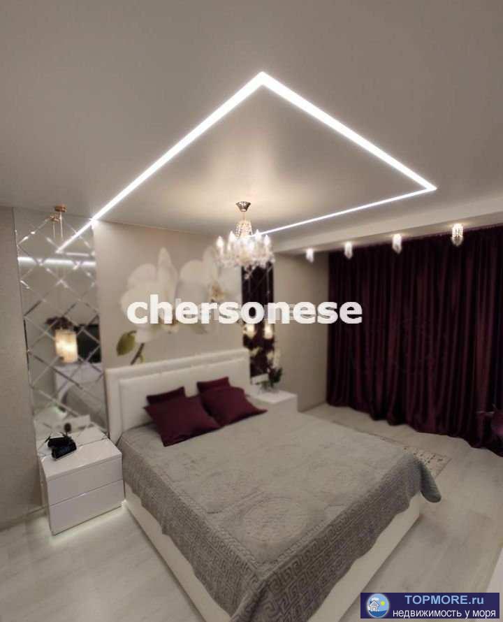 Продается уникальная двухкомнатная   квартира у моря!  Общая площадь 58 кв м, Кухня 12 кв м.   Красивый современный...