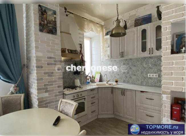 Продаётся светлая, с дизайнерским ремонтом квартира 50 кв.м  на улице Солнечная в Балаклаве!  Уютная квартира... - 2