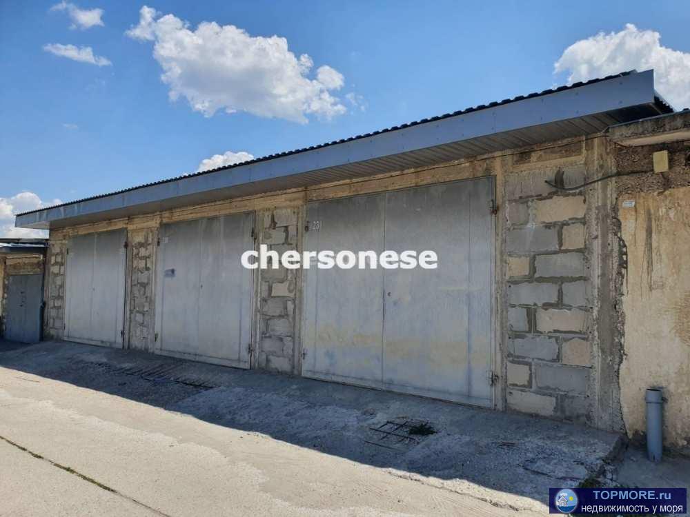 Предлагается к продаже просторный гараж, расположенный в гаражном кооперативе жилого микрорайона. Удобный выезд... - 1