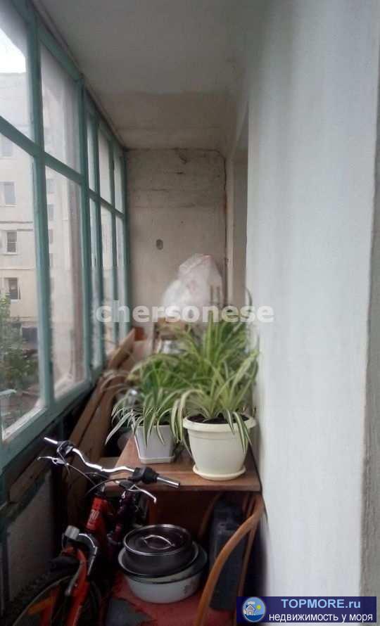 Предлагается к продаже двухкомнатная квартира на проспекте Генерала Острякова.  Квартира на втором этаже. Все комнаты... - 1