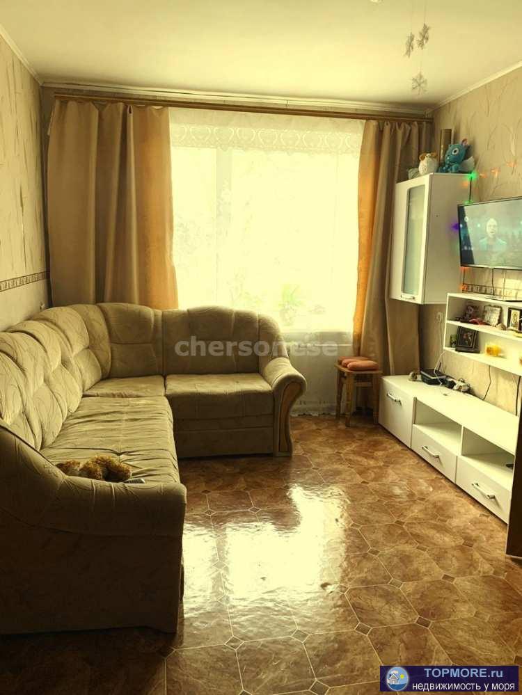 Продается двухкомнатная квартира в поселке Любимовка.  Квартира очень светлая и теплая. Все коммуникации.  Удобное...