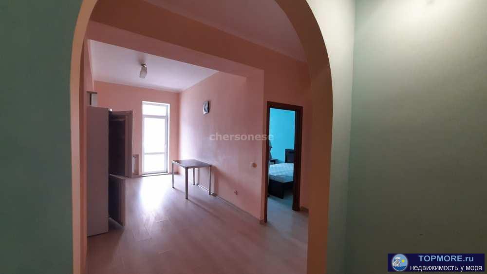 Предлагается у к продаже великолепная, видовая крупногабаритная, однокомнатная квартира у моря в элитном доме!  Дом... - 2