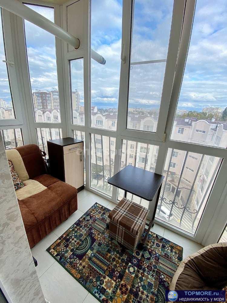 Продаётся однокомнатная квартира с современным ремонтом.  Квартира расположена на 7 этаже 10-этажного дома, окна... - 2