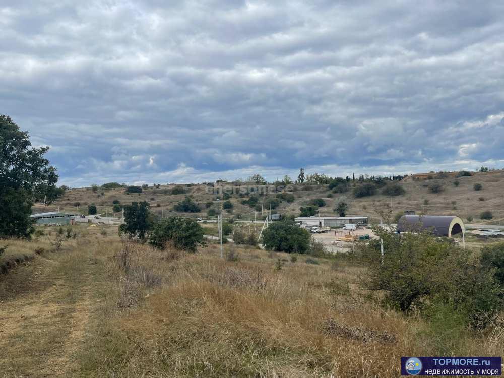 Продаётся видовой земельный участок 7,5 сотки между Учкуевкой и Любимовкой, участок угловой , имеет небольшой уклон,... - 1