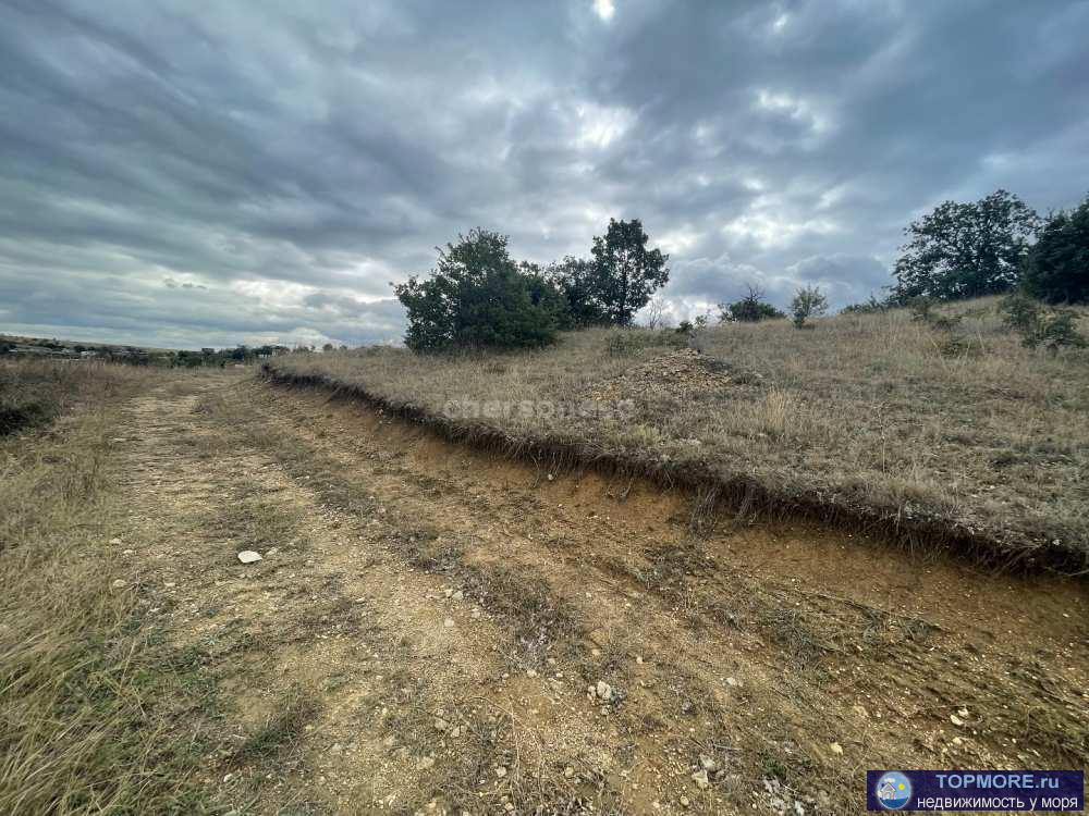 Продаётся видовой земельный участок 7,5 сотки между Учкуевкой и Любимовкой, участок угловой , имеет небольшой уклон,... - 2