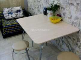 Продается большая уютная квартира у моря. 

Общая площадь 50 кв м....