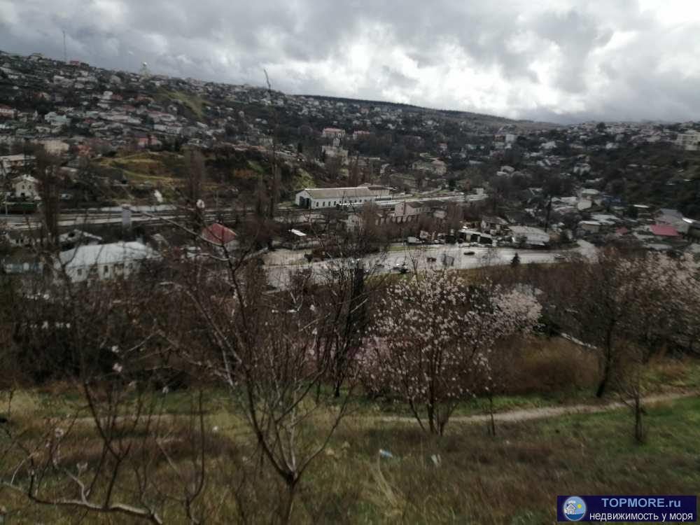 Продаётся видовой участок 9,5 сотки ул.Лагерная в Ленинском районе. Участок на склоне, за счёт этого имеет видовые...