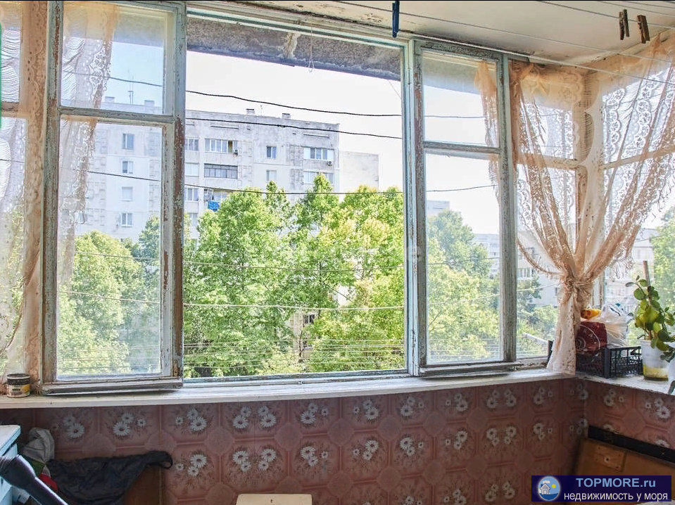 Продается просторная трехкомнатная, крупногабаритная квартира по адресу Хрюкина 3, расположенная на четвертом этаже...