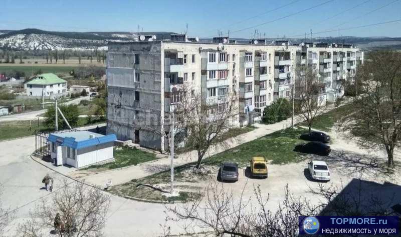 Продаётся хорошая двухкомнатная  квартира в п.Штурмовое Балаклавский район, ремонт косметический , стоят стеклопакеты... - 1