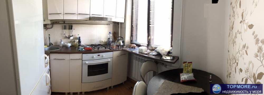 Продаётся хорошая однокомнатная квартира 31 м. кв. в центре Балаклаве.  Квартира расположена на четвёртом этаже...