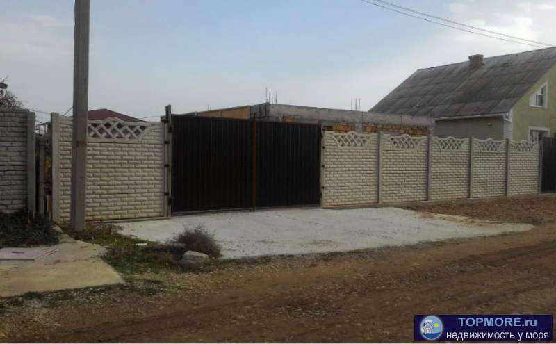 Продам участок 8 сот в орловке. На участке стоит недосторой первый этаж, уложены плиты. И ещё одноэтажной здание,...