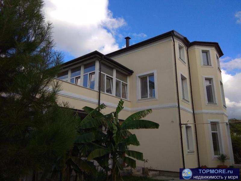 Лучшее в Севастополе предложение для жизни у моря! Красивый, построенный с душой и со вкусом дом в идеальном месте....