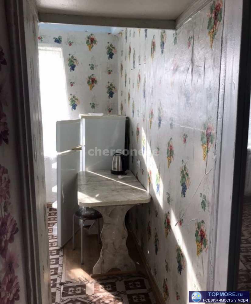 Сдаётся однокомнатная квартира на Сахарной головке! ремонт обычный, из мебели , диван, тумба, телевизор, холодильник... - 2