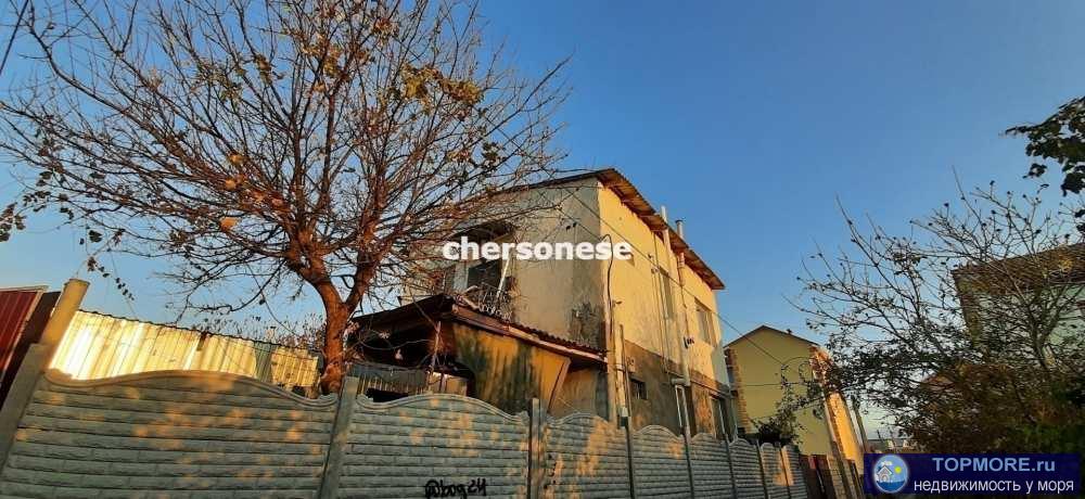 Продается 2-х этажный дом 98 м в Казачьей бухте в СНТ Рыбак-7. В доме 2 отдельных входа на 1 и 2 этажи. Можно жить... - 1