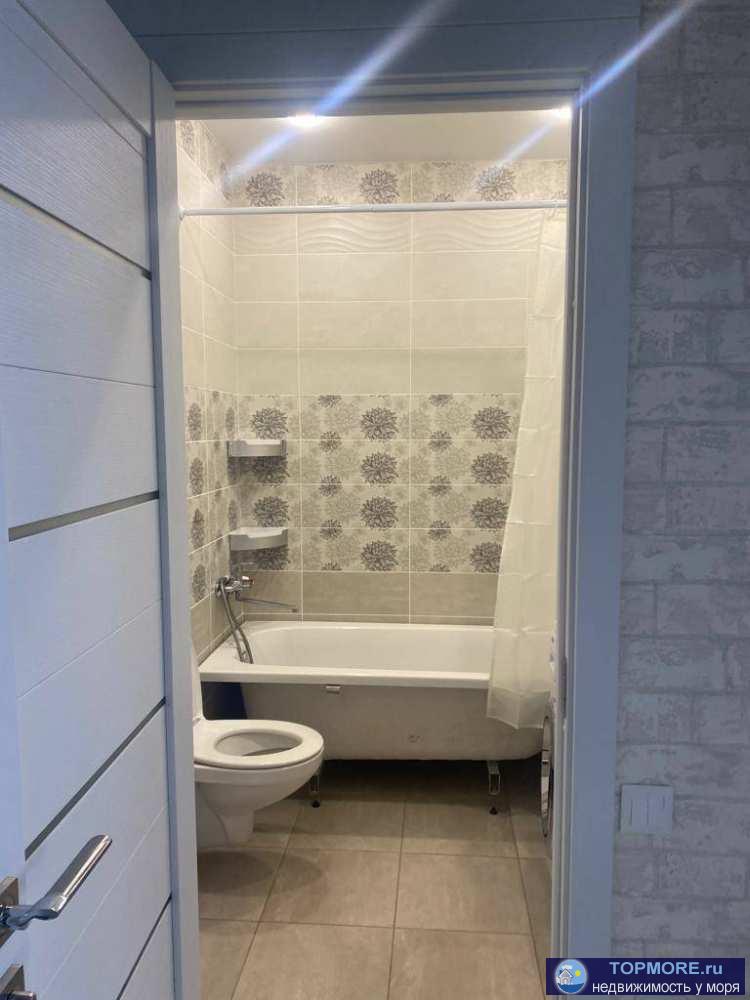 Продаю 2-х комнатную квартиру на 16 этаже 25 этажного монолитного дома. B комплексе развитая инфраструктура: кафе,... - 1