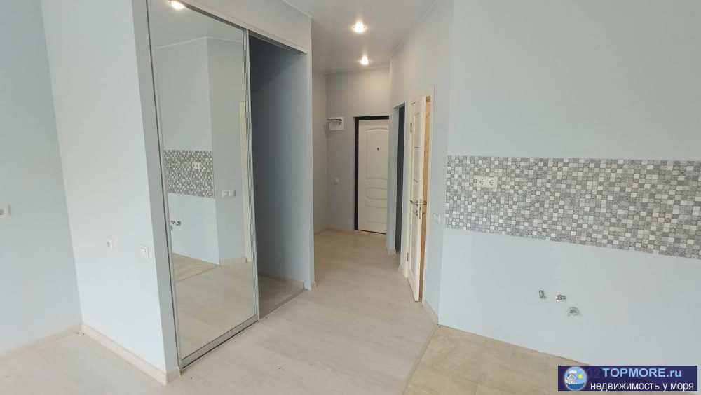 Лот № 154639. Продаю просторную, светлую квартиру с изолированной комнатой и кухней-гостиной. В квартире выполнен...