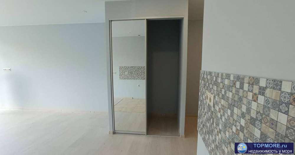 Лот № 154639. Продаю просторную, светлую квартиру с изолированной комнатой и кухней-гостиной. В квартире выполнен... - 1