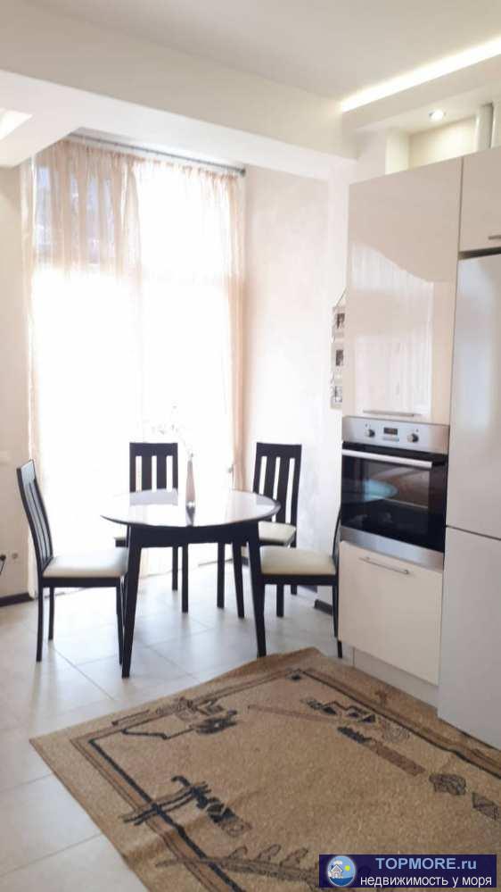 Лот № 152619.    Квартира в центральном районе Сочи .     Расположена вблизи мамайского лесопарка. Район с развитой...