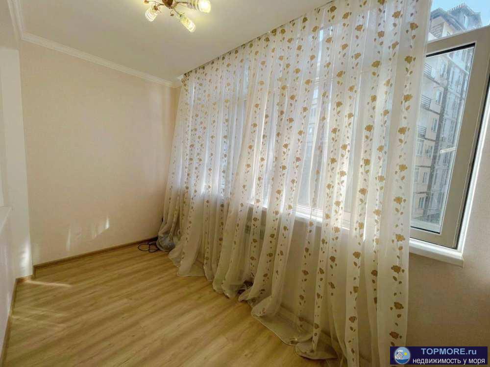 Продажа / Квартиры, Сочи, улица Роз, 12 300 000 р. Лот № 149060. Продается квартира в самом центре города. Кухня-гостиная + спальня. Выполнен качественный ремонт. В... - 1