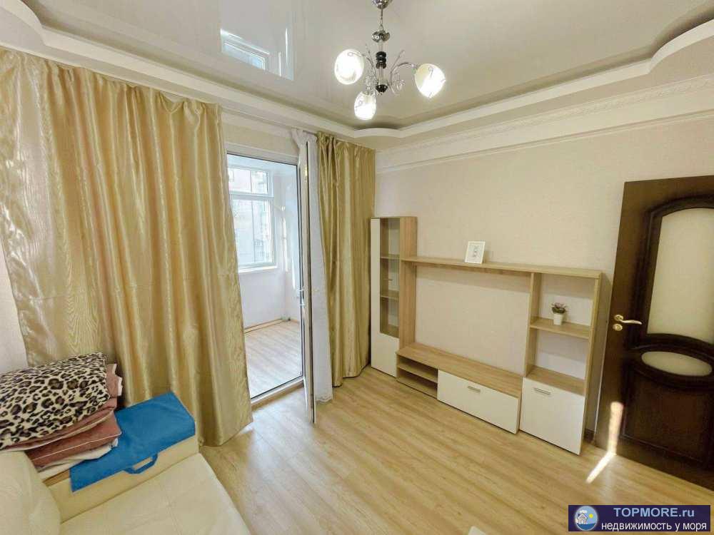 Продажа / Квартиры, Сочи, улица Роз, 12 300 000 р. Лот № 149060. Продается квартира в самом центре города. Кухня-гостиная + спальня. Выполнен качественный ремонт. В... - 2