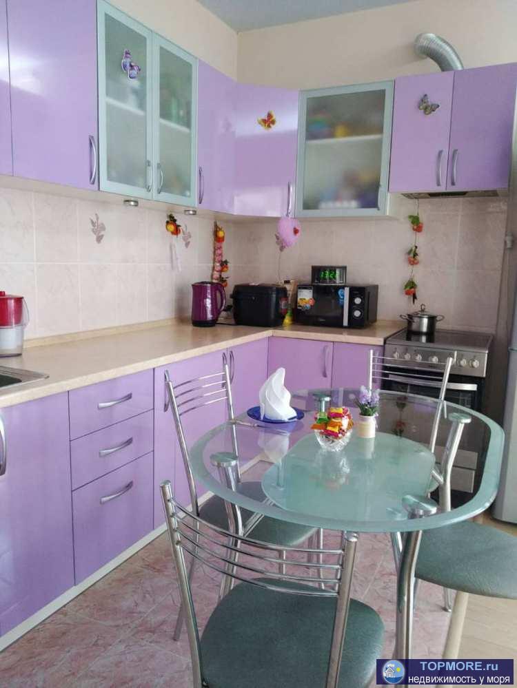 Продажа / Квартиры, Сочи, улица Ручей Видный, 8 500 000 р. Лот № 158914. Продается светлая, уютная квартира с ремонтом и мебелью. Распланирована в спальню и кухню -...