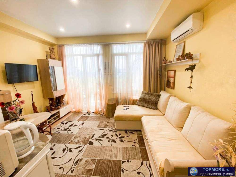 Лот № 148384. Продаю квартиру-студию в пгт сириус. Общая площадь с балконом 22м2.  Ремонт, мебель и техника остается...