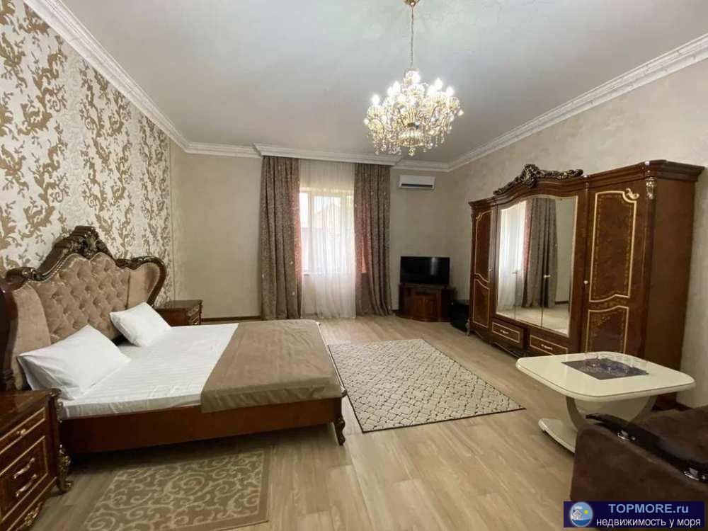      Приобретая апартаменты премиум-класса с ремонтом и мебелью в вашем распоряжении будет:   Большая, закрытая,... - 2