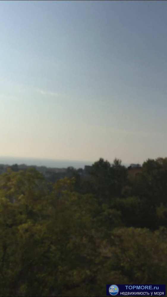 Лот № 105950. Квартира в черновой отделке. Вид на море и город. Дом многоквартирный. Траспорт, магазины, школы. - 1