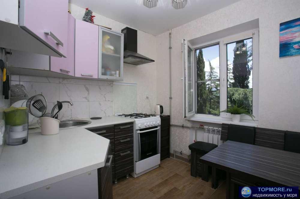 Эксклюзивная квартира в районе аэропорта в надежном доме.Квартира распланирована две отдельные комнаты и кухня.Статус... - 1