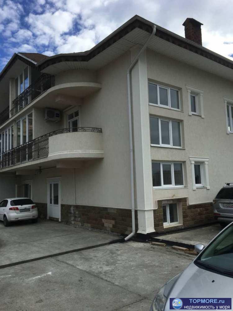 Продажа / Квартиры, Сочи, улица Плеханова, 12 500 000 р. Лот № 159680. Продается квартира в клубном доме закрытого типа! Дом построен в нижней части тихого спального... - 2