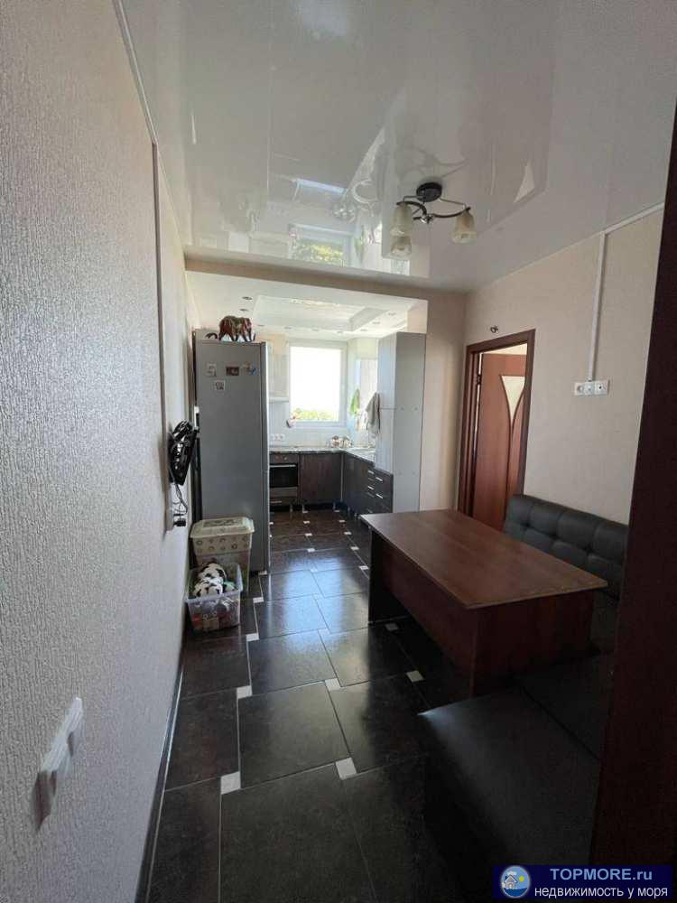 Лот № 160316. Квартира с отличным ремонтом, 70м2, 4 комнаты, большая кухня, из всех окон шикарный вид на море! 2 санузла