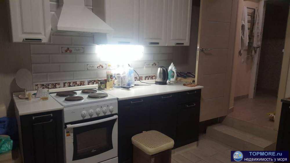 Лот № 160747. Отличная 3-х комнатная квартира в Центре Мамайки. Цокольный этаж пятиэтажного дома. Отличное...