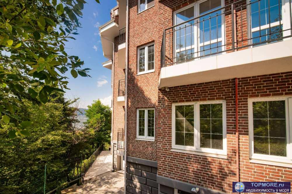 Продаётся просторная светлая квартира в клубном доме. Респектабельные соседи, закрытая территория, видеонаблюдение,... - 2